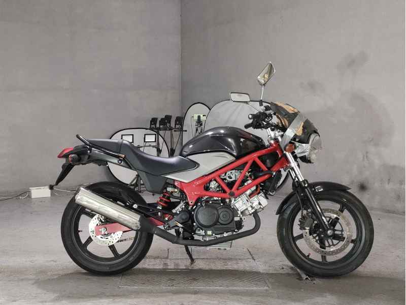 Honda VTR250 2011