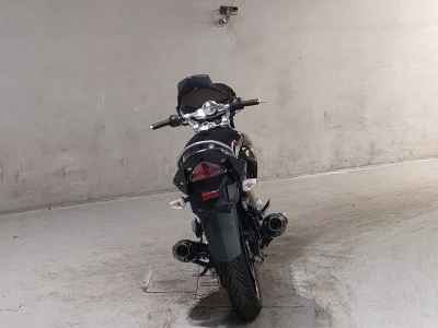 Suzuki GSR250
