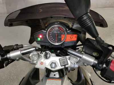 Suzuki GSR250