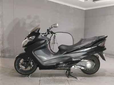 Suzuki Skywave 250S