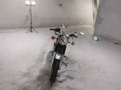 Yamaha SR400 2021