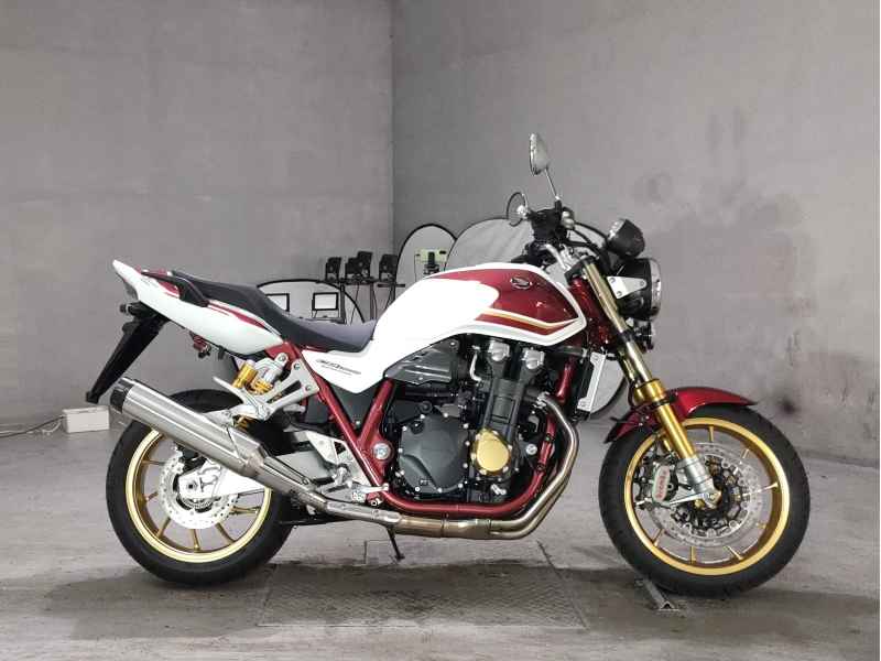 Honda CB1300SF 2023