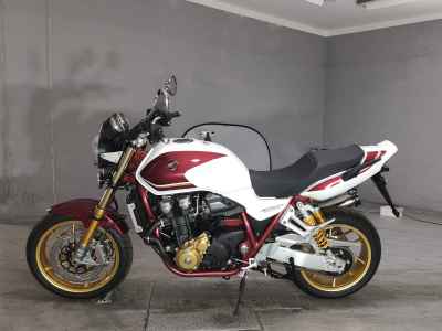 Honda CB1300SF 2023