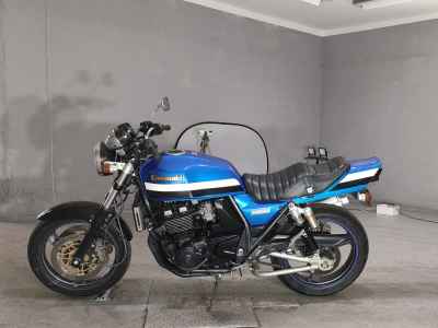 Kawasaki ZRX400