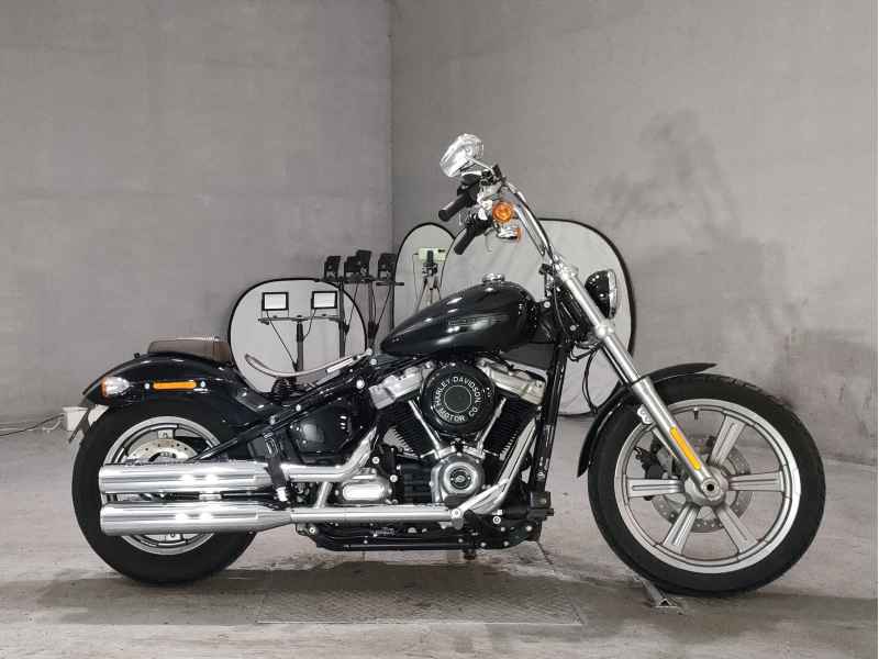 Harley-Davidson FXST 2022