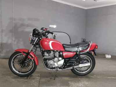 Yamaha XJ550 2022
