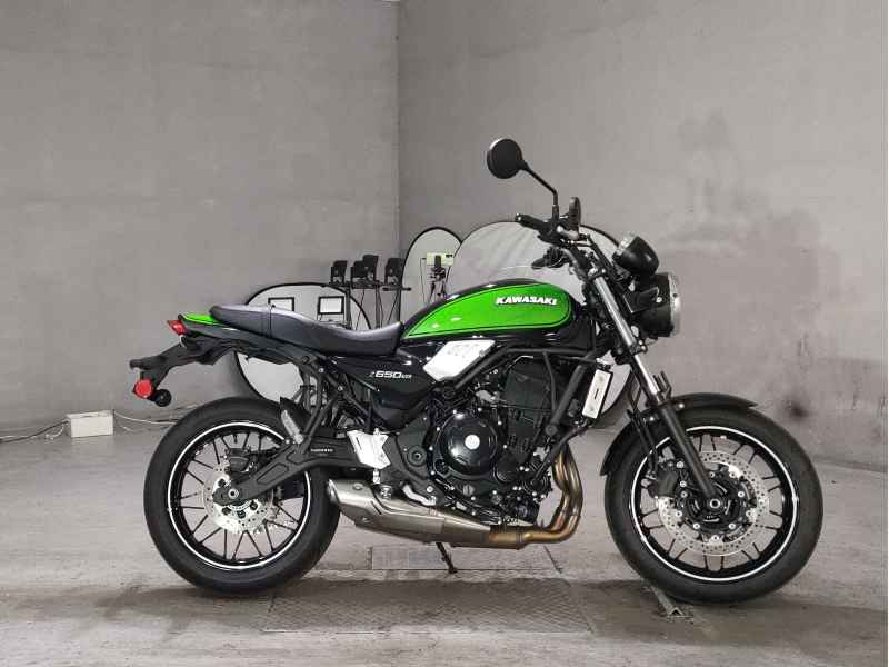 Kawasaki Z650RS 2025