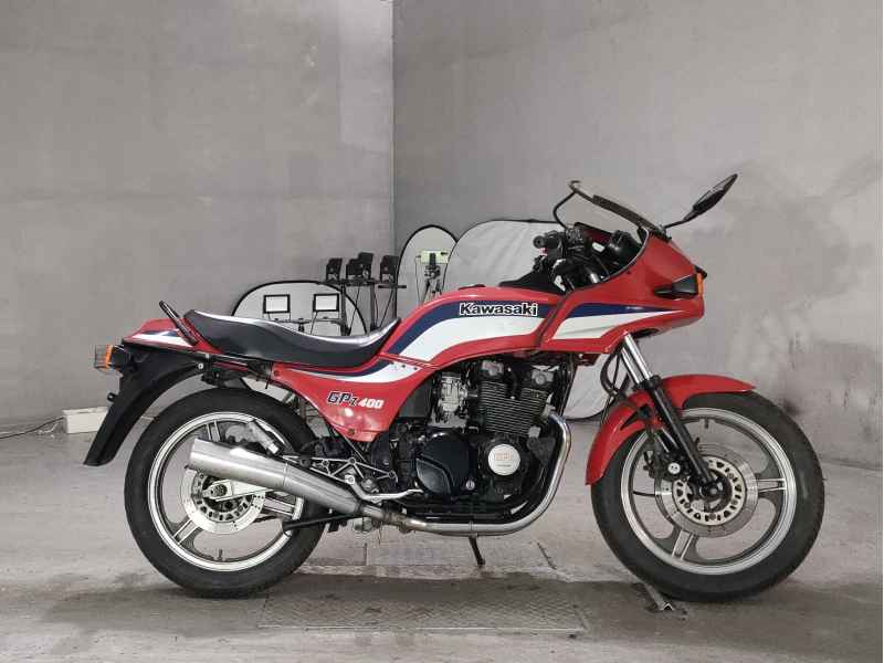 Kawasaki GPZ400 2026