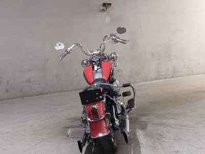 Harley-Davidson Deluxe FLSTN1580 2010