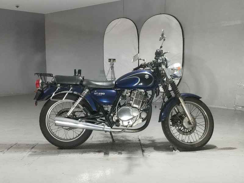 Suzuki ST250E