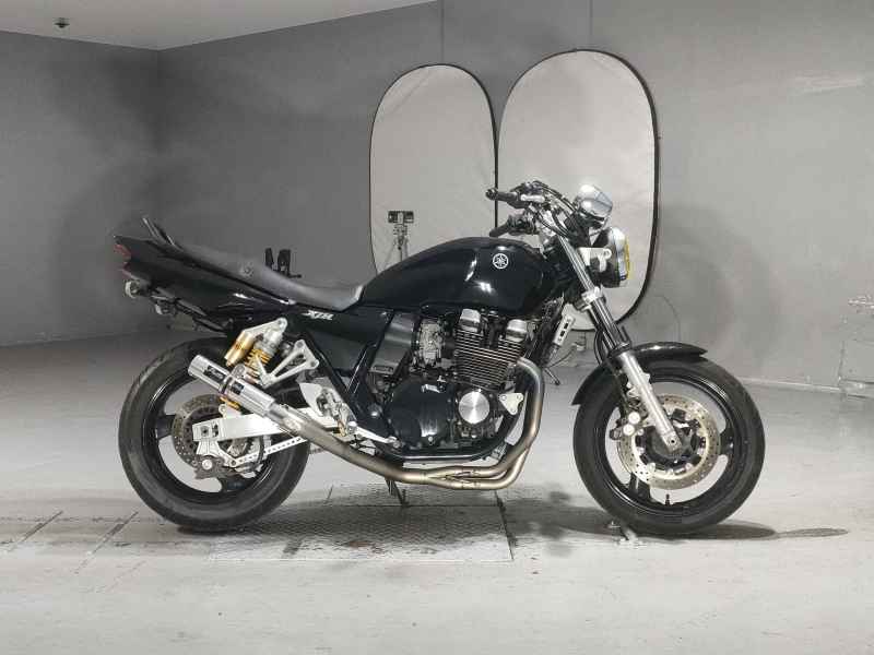 Yamaha XJR400