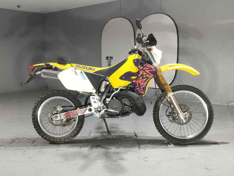 Suzuki RMX250S
