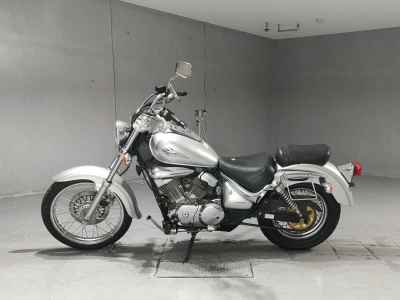 Suzuki Intruder 250LC