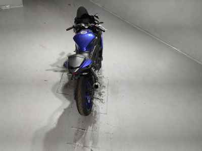Yamaha YZFR3