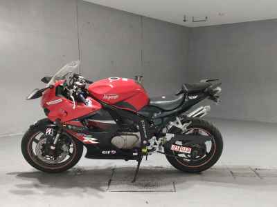 Hyosung GT250R