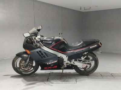 Kawasaki ZX4RSE