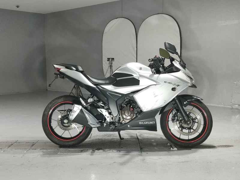 Suzuki Gixxer 250SF