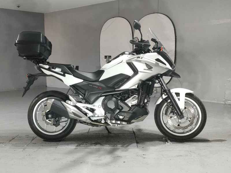 Honda NC750X DCT 2016