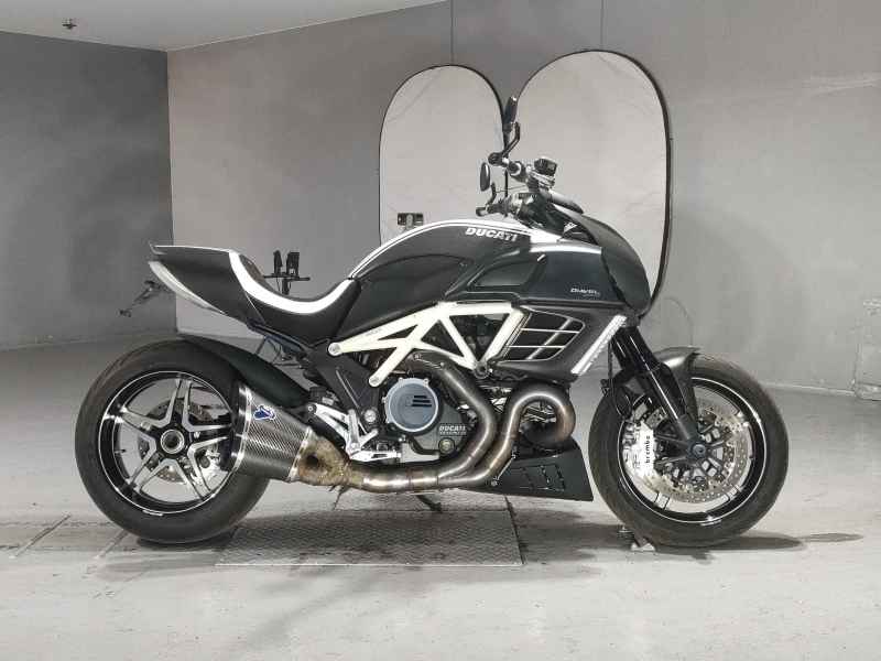 Ducati Diavel 2012