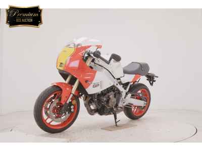 Yamaha XSR900 GP 2024