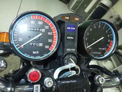 Kawasaki Z500 2025