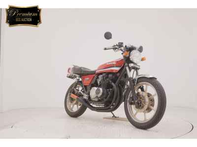 Kawasaki Z500 2025