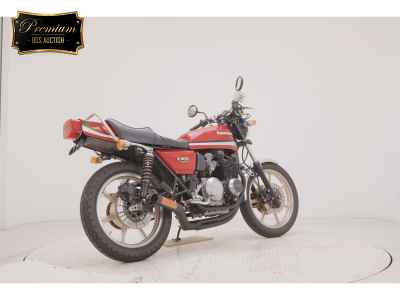 Kawasaki Z500 2025