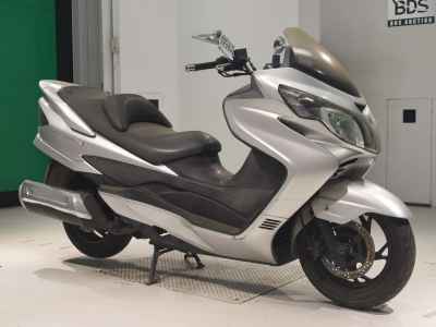 Suzuki Skywave 250S