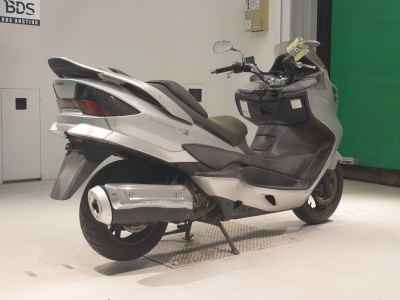 Suzuki Skywave 250S