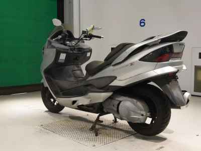 Suzuki Skywave 250S