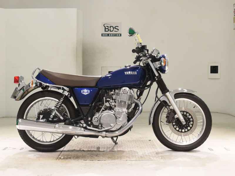 Yamaha SR400 2021