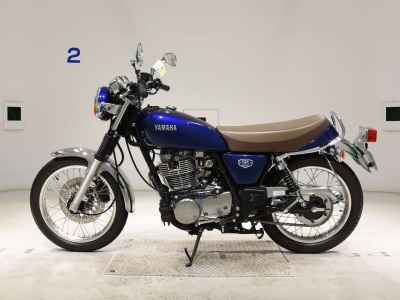 Yamaha SR400 2021