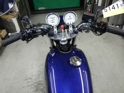 Yamaha SR400 2021