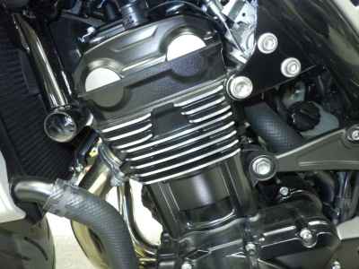 Kawasaki Z900RS 2023