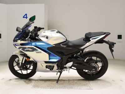 Yamaha YZF-R3 2025