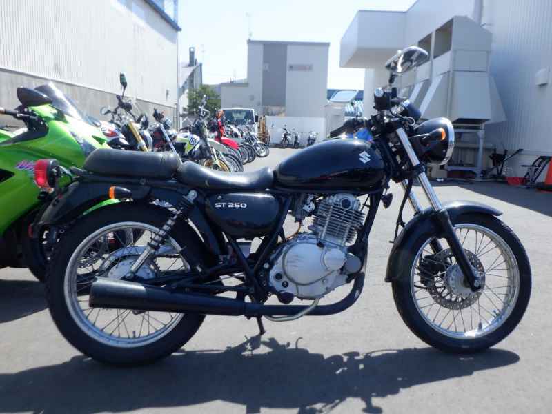Suzuki ST250E