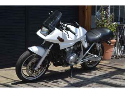 Suzuki GSX250S Katana