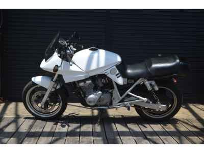 Suzuki GSX250S Katana