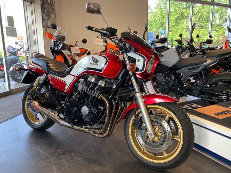 Honda CB750 2005