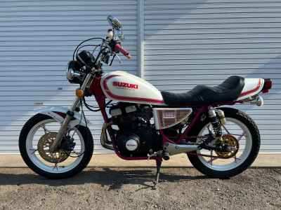 Suzuki GSX250L