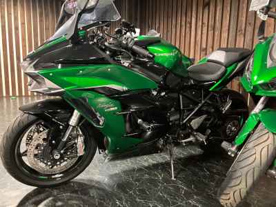 Kawasaki Ninja H2 SX 2022