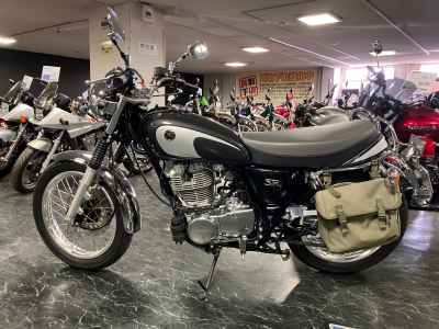 Yamaha SR400 2021