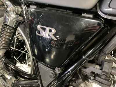 Yamaha SR400 2021