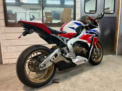 Honda CBR1000RR SP 2014