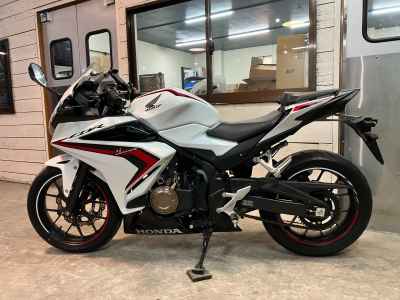 Honda CBR400R 2021