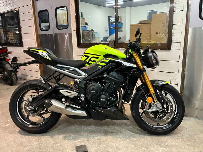 Triumph Street Triple Moto2 Edition 2023