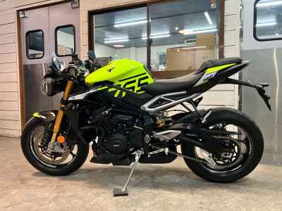 Triumph Street Triple Moto2 Edition 2023