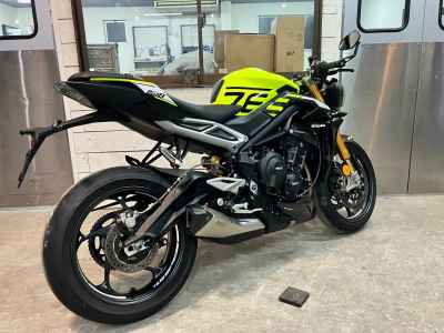 Triumph Street Triple Moto2 Edition 2023