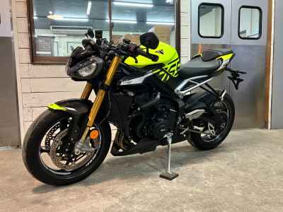Triumph Street Triple Moto2 Edition 2023
