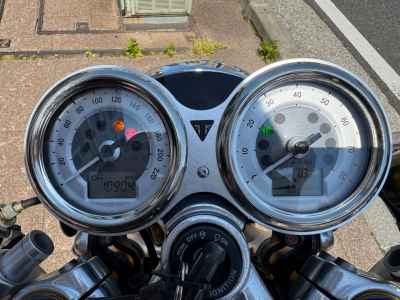Triumph SLUGLINE 1200R 2017